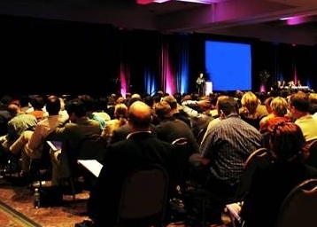 اليوم السابع تنفرد بنشر خبر إستنكاررئيس المنظمة فى مؤتمر عام  بنادى مستشارى الدولة ..  إنتقادات سوريا لكلمة مرسى