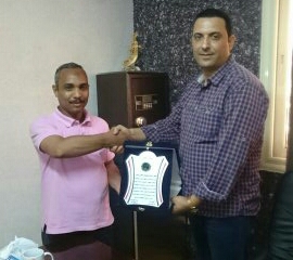 رئيس المنظمة يكرم مدير فرع الأقصر لجهوده البناءة المخلصة للنهوض بخدمة المجتمع